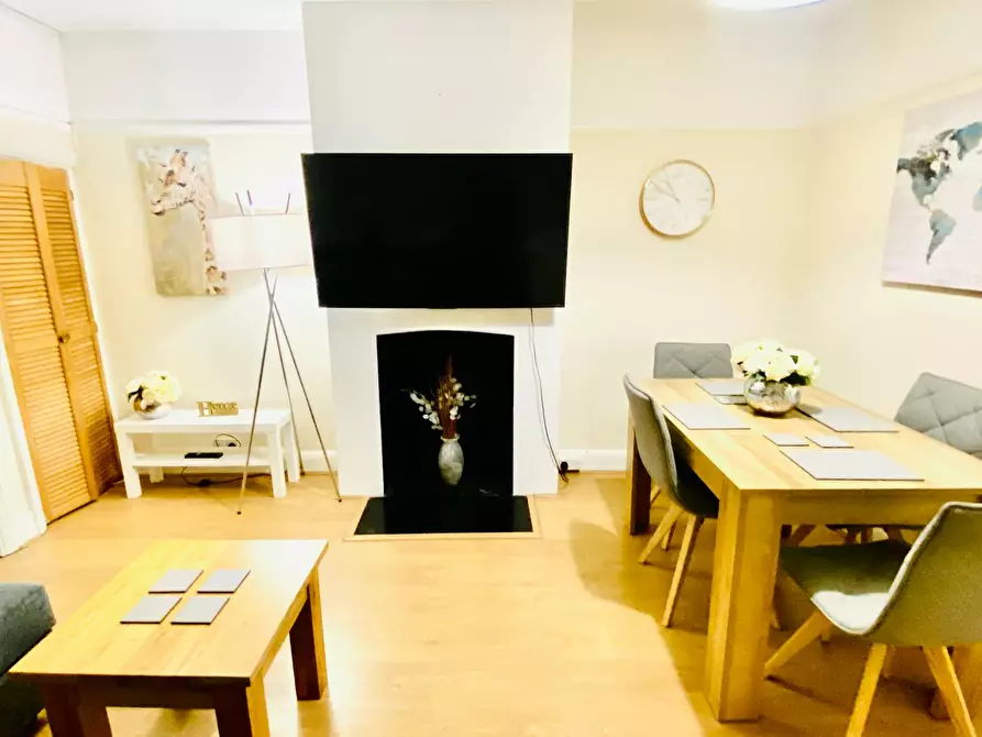 Immagine 2 di Appartamento in affitto  in Kenilworth Road a Staines