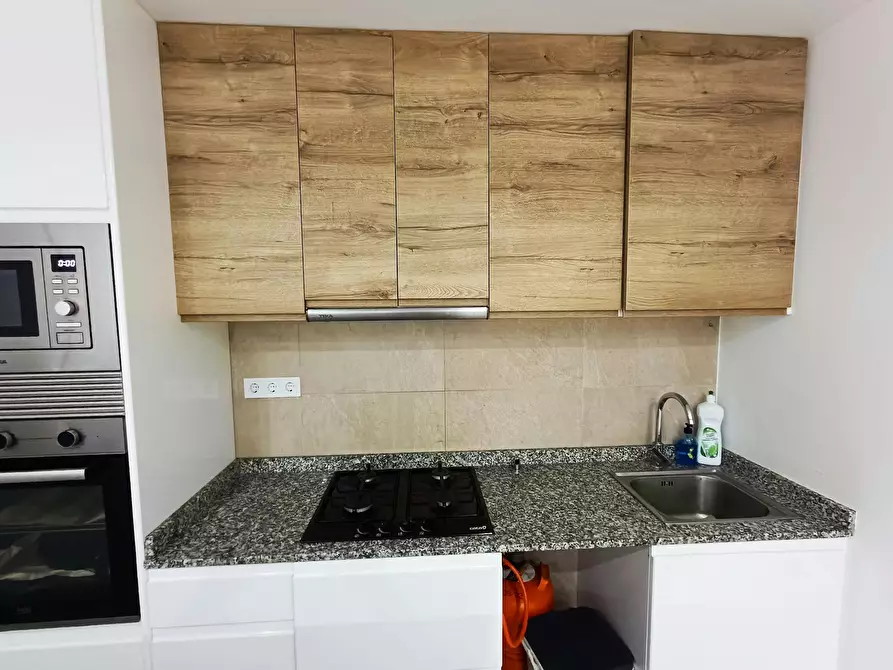 Immagine 6 di Camera in affitto  in Carrer del Doctor Jaume Ferran i Clua a Hospitalet De Llobregat, L'