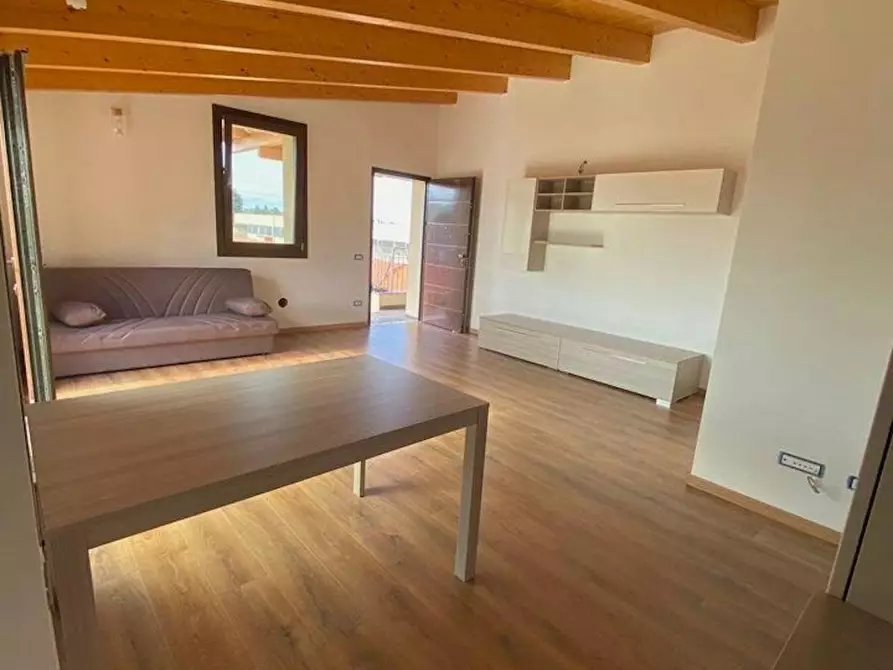 Immagine 3 di Camera in affitto  in Via Monte Sabotino a Paderno Dugnano