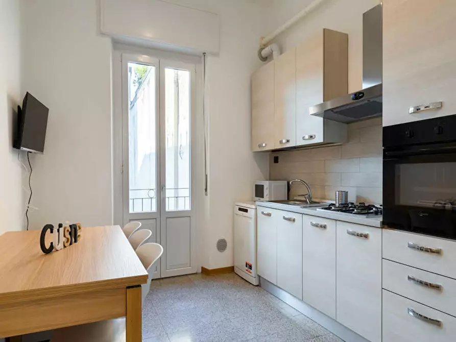 Immagine 10 di Camera in affitto  in Via Carmagnola a Milano