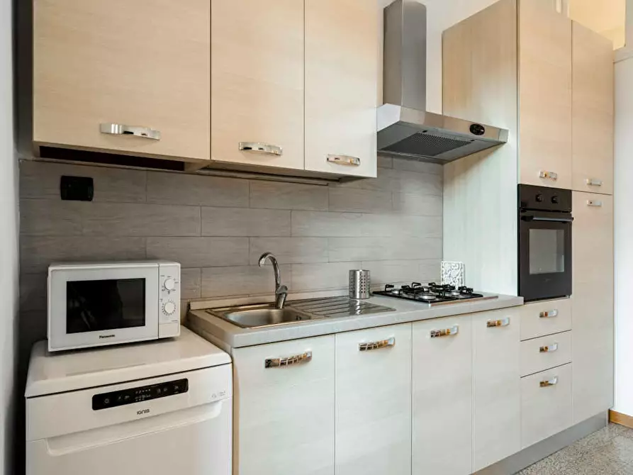 Immagine 7 di Camera in affitto  in Via Carmagnola a Milano