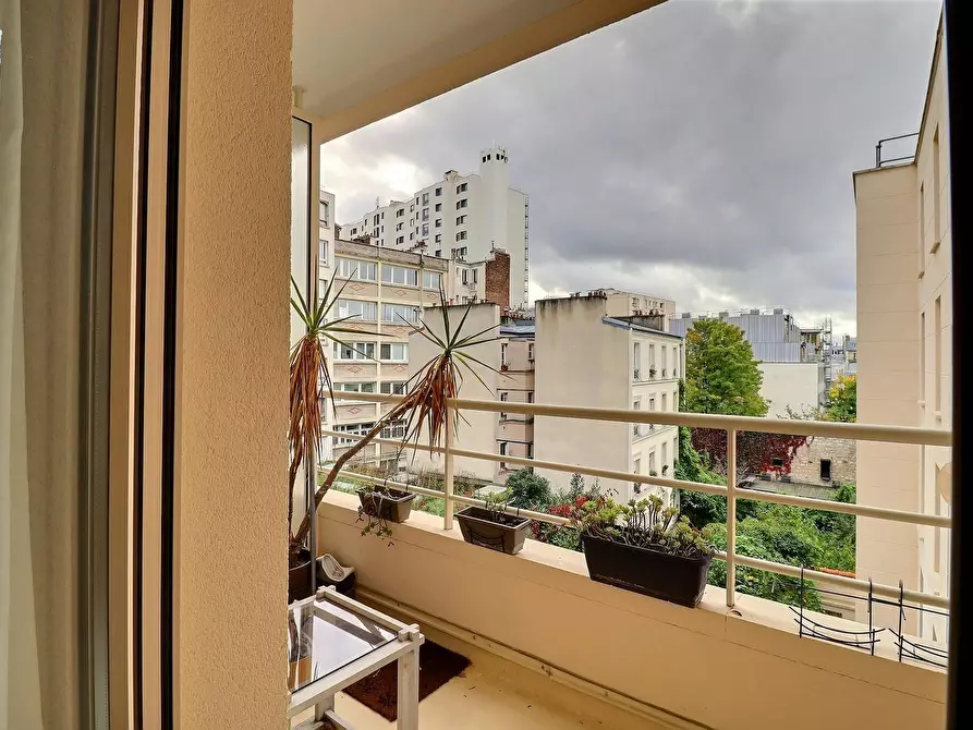 Immagine 9 di Appartamento in affitto  in Rue Levert a Paris 20