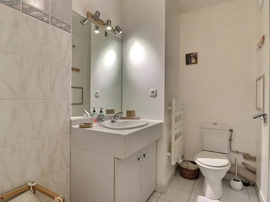 Immagine 7 di Appartamento in affitto  in Rue Levert a Paris 20