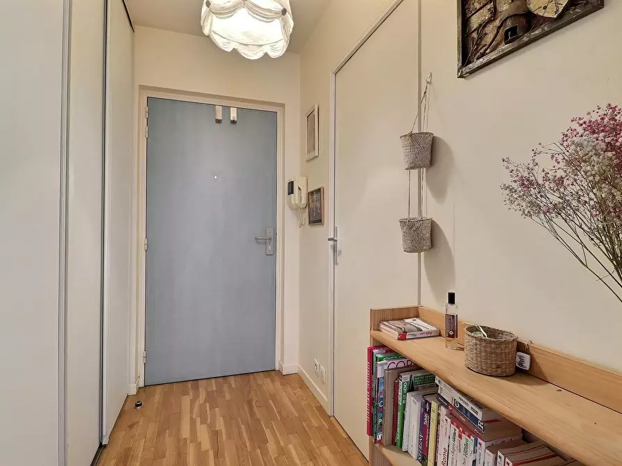 Immagine 3 di Appartamento in affitto  in Rue Levert a Paris 20