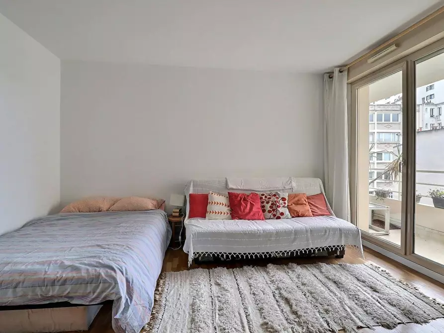 Immagine 2 di Appartamento in affitto  in Rue Levert a Paris 20