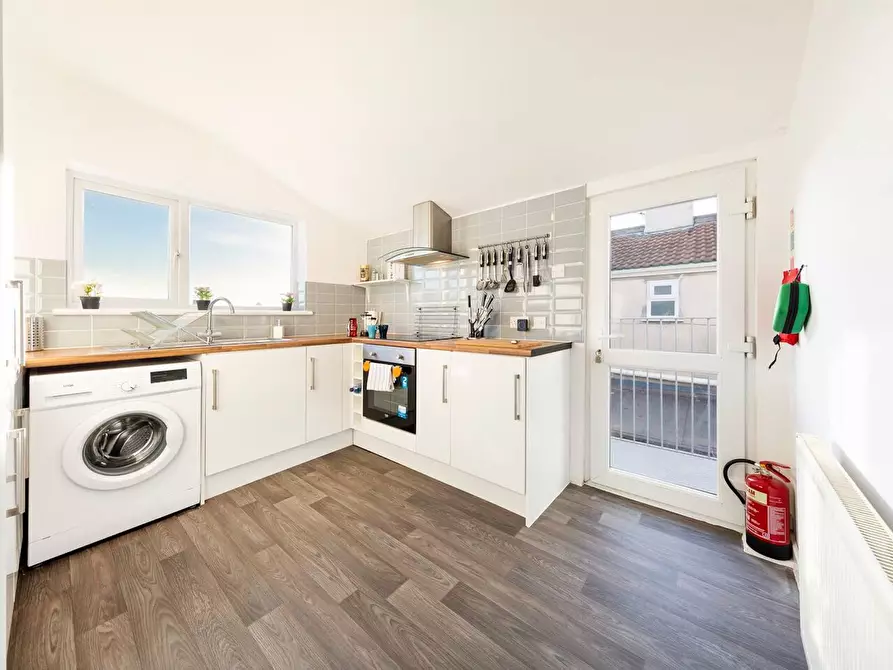 Immagine 9 di Casa indipendente in affitto  in Truro Road a Bristol