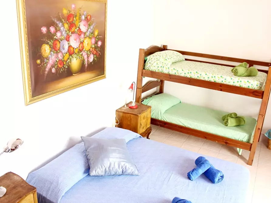 Immagine 6 di Camera in affitto  in Via Argenteria a Palermo