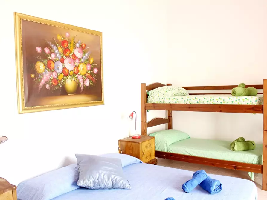 Immagine 4 di Camera in affitto  in Via Argenteria a Palermo