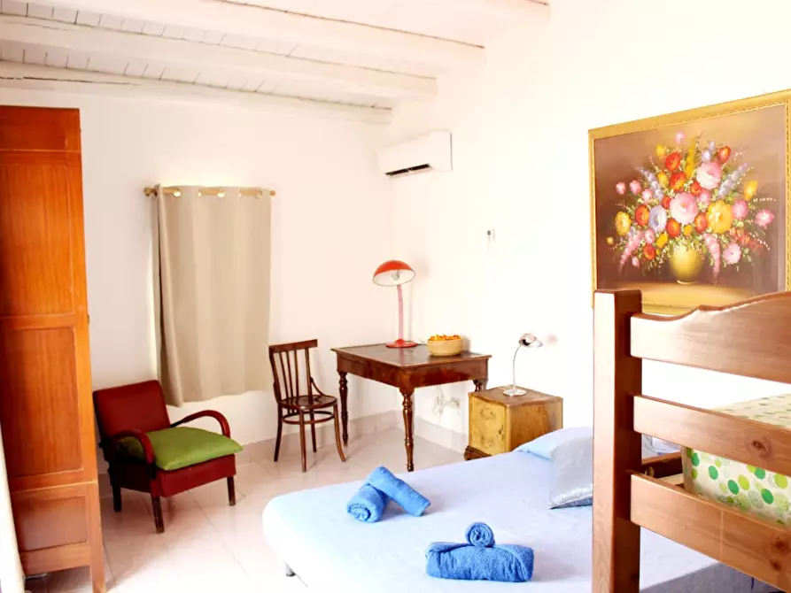 Immagine 2 di Camera in affitto  in Via Argenteria a Palermo