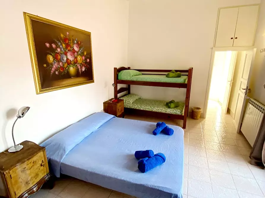 Immagine 8 di Camera in affitto  in Via Argenteria a Palermo