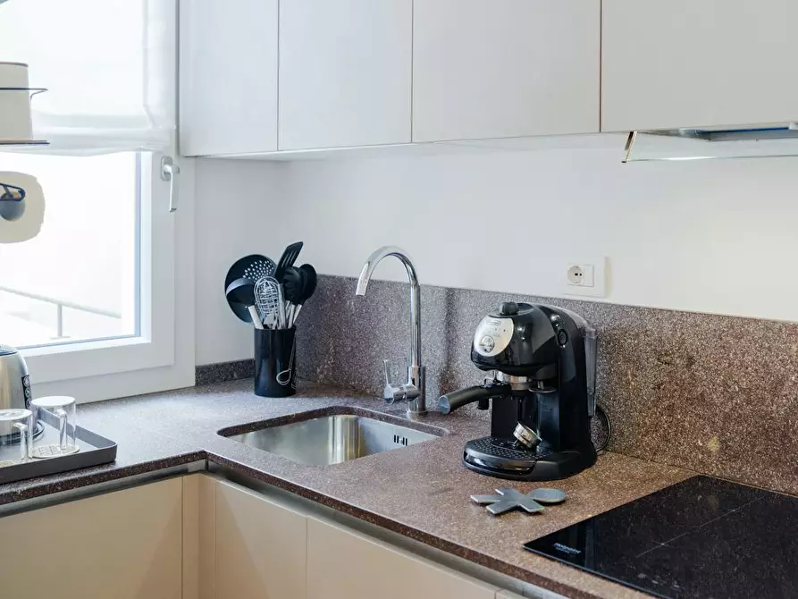 Immagine 8 di Appartamento in affitto  in Via Camillo Cavour a Firenze