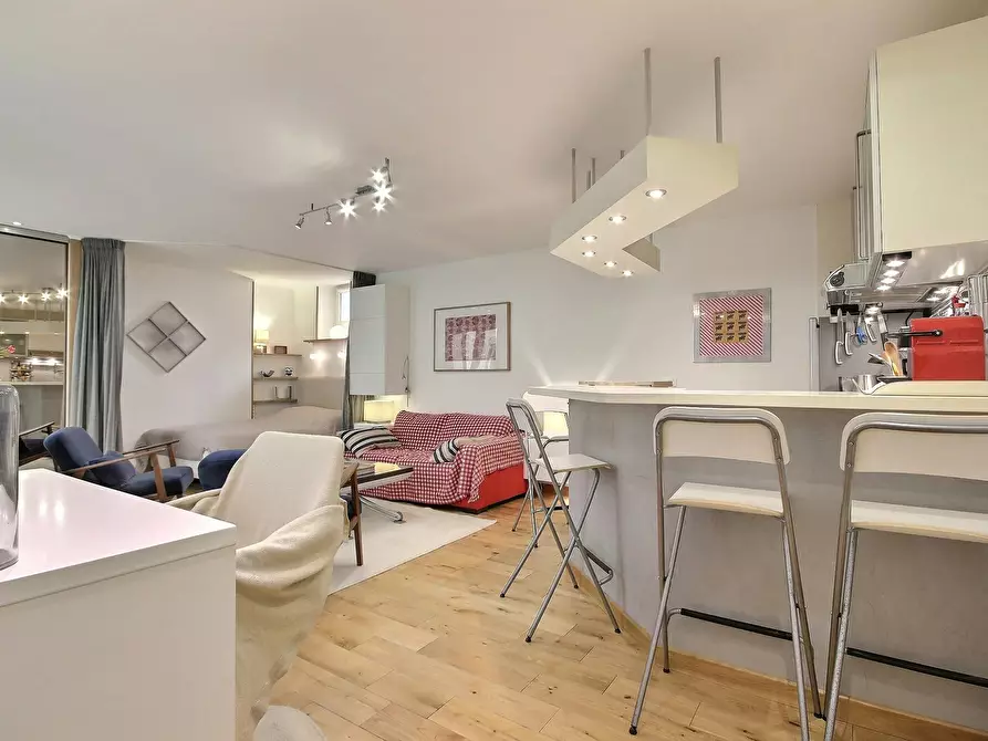 Immagine 7 di Appartamento in affitto  in Rue de Clignancourt a Paris 18