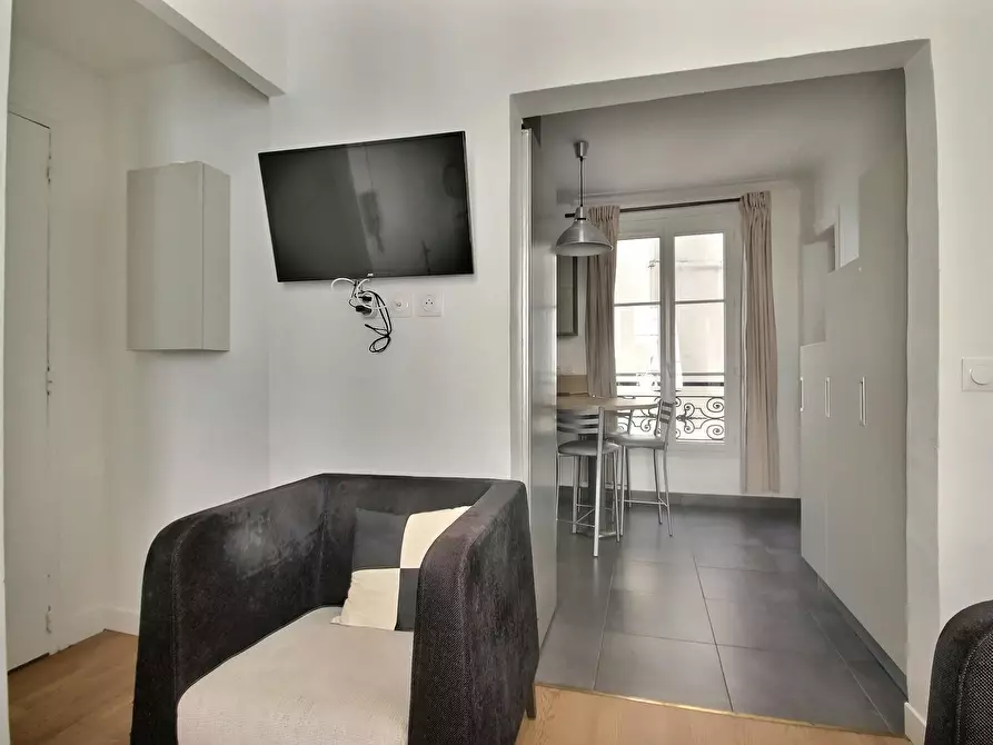 Immagine 5 di Appartamento in affitto  in Rue de la Roquette a Paris