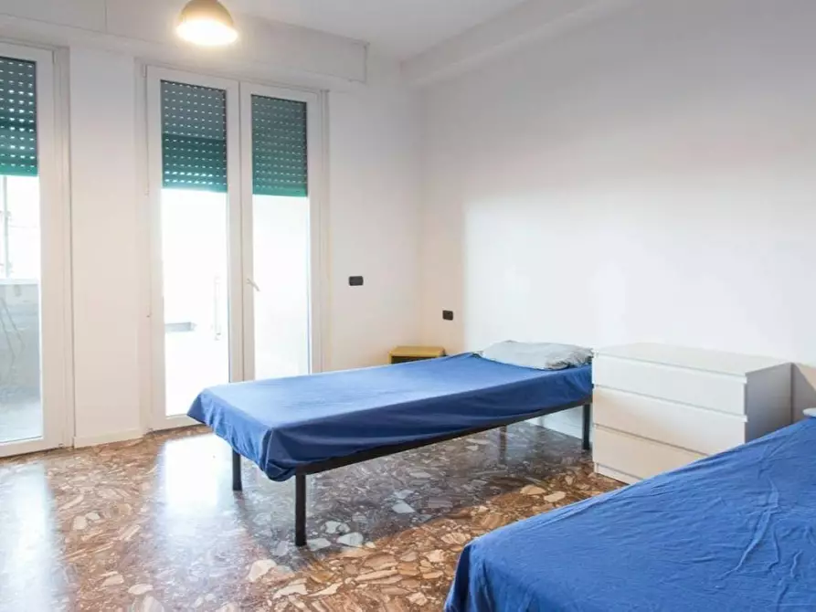 Immagine 2 di Camera condivisa in affitto  in Piazza San Lorenzo a Buccinasco