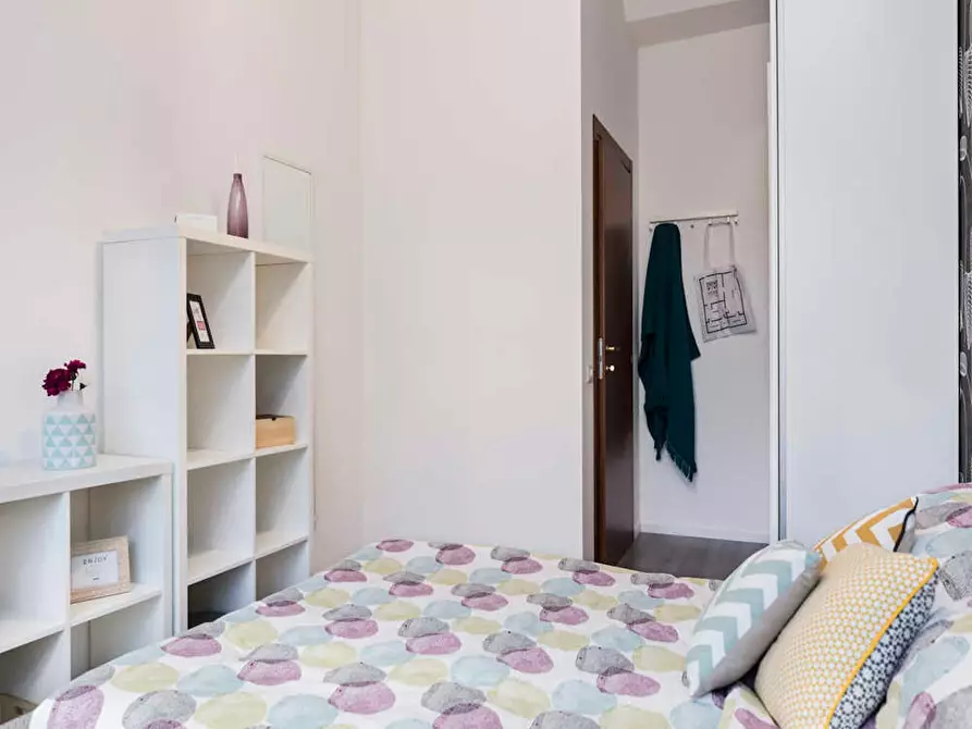 Immagine 5 di Camera in affitto  in Via Guglielmo Röntgen a Milano