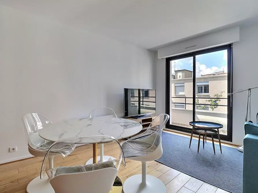 Immagine 4 di Appartamento in affitto  in Rue Jules Guesde a Levallois-Perret