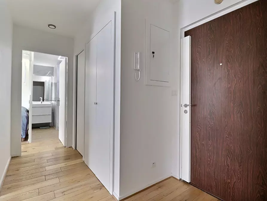 Immagine 3 di Appartamento in affitto  in Rue Jules Guesde a Levallois-Perret