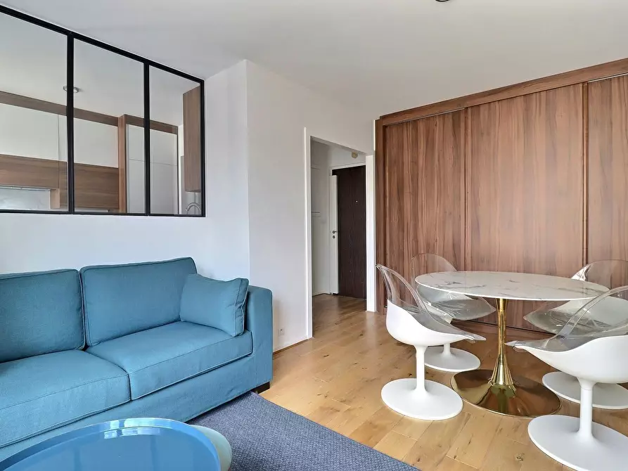 Immagine 5 di Appartamento in affitto  in Rue Jules Guesde a Levallois-Perret