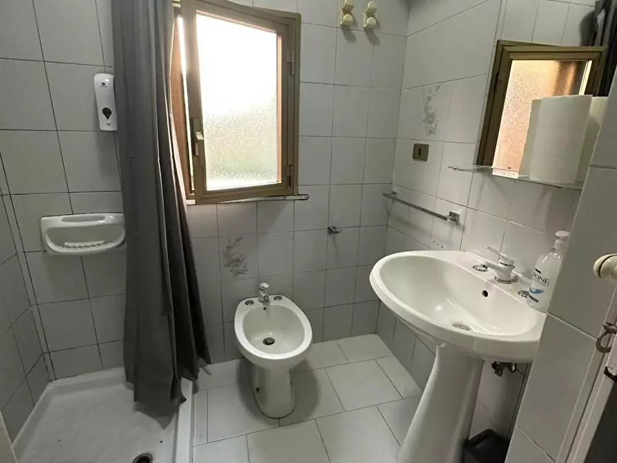 Immagine 10 di Appartamento in affitto  in Vico Pezzentelle a Torre Del Greco