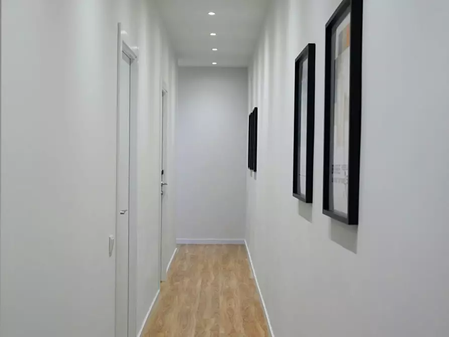 Immagine 9 di Camera in affitto  in Carrer del Comte Borrell a Barcelona