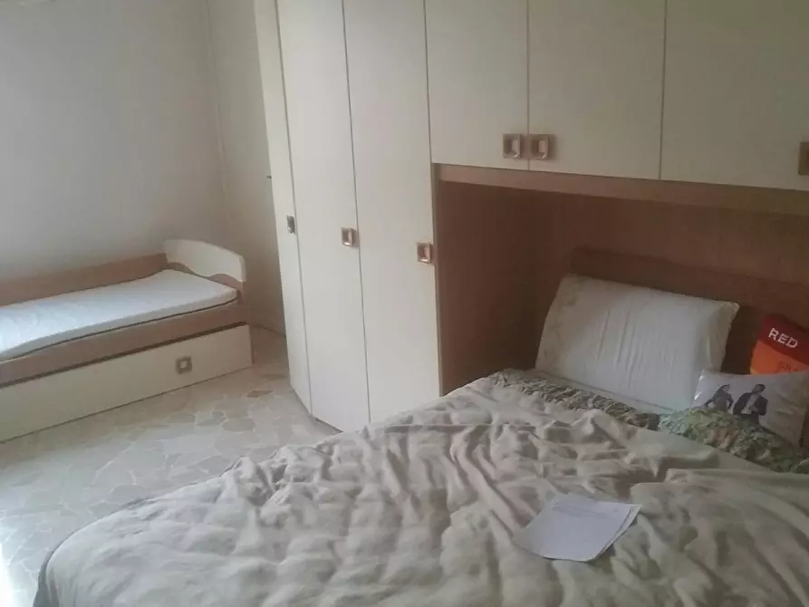 Immagine 1 di Camera in affitto  in Via Monte Popera a Milano