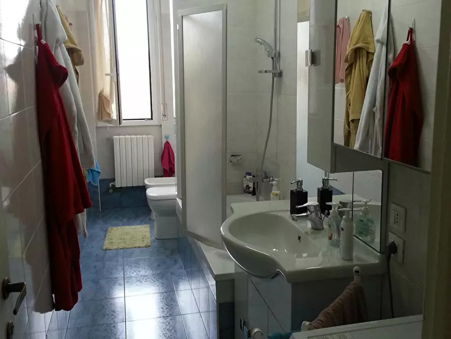 Immagine 5 di Camera in affitto  in Via Monte Popera a Milano