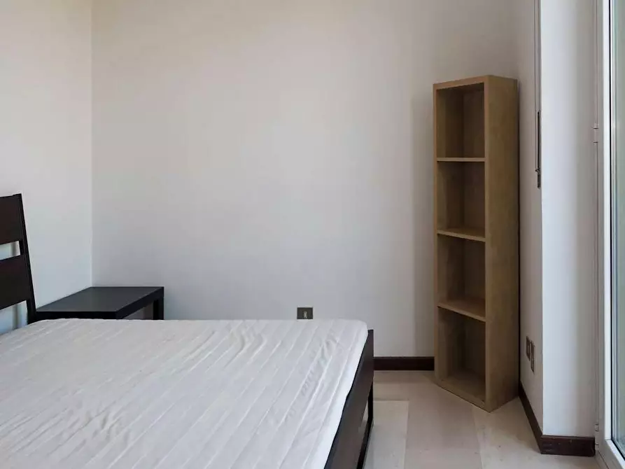 Immagine 3 di Camera in affitto  in Via Vincenzo Giordano Orsini a Milano