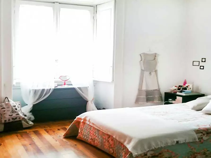 Immagine 3 di Camera in affitto  in Piazza Ventiquattro Maggio a Milano