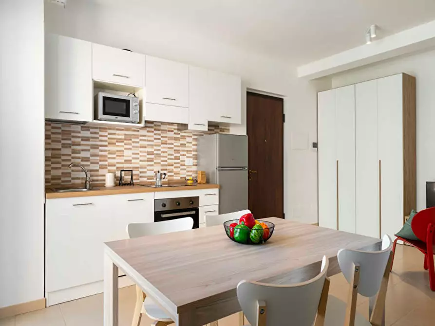 Immagine 5 di Appartamento in affitto  in Via Gardone a Milano