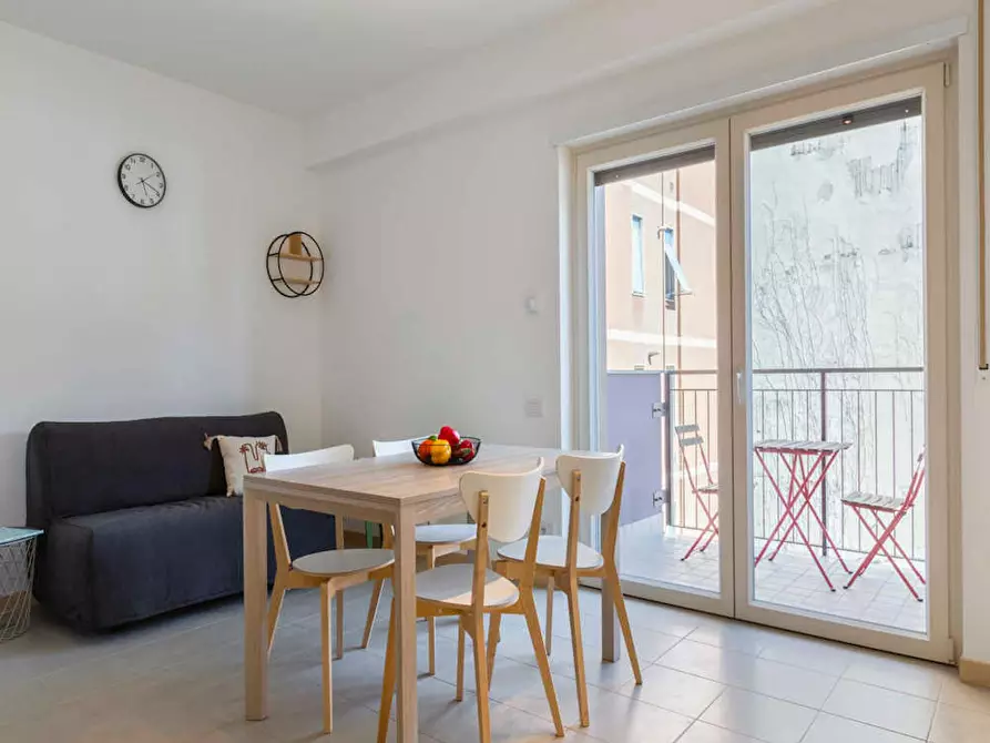 Immagine 1 di Appartamento in affitto  in Via Gardone a Milano