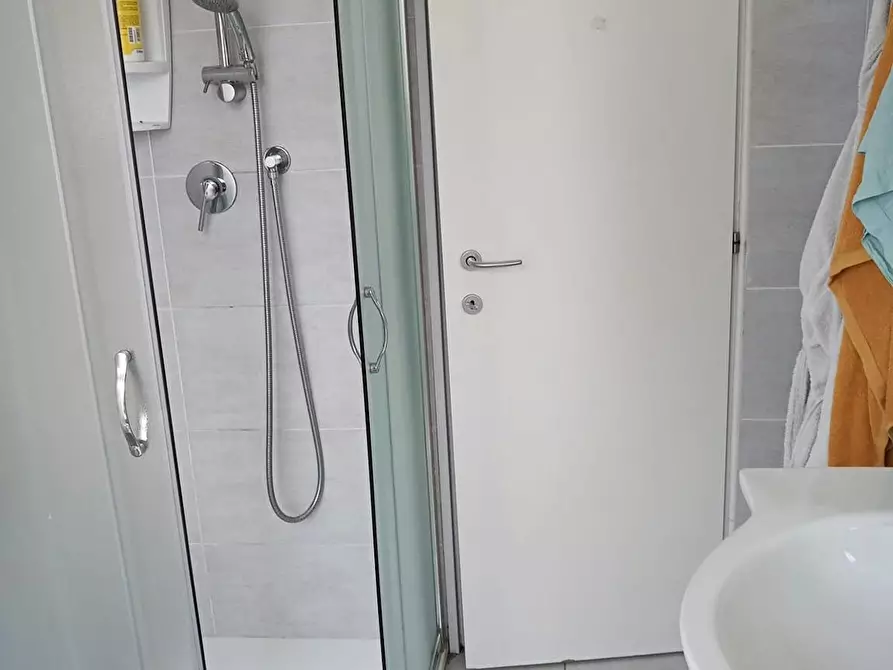 Immagine 8 di Camera in affitto  in Via Monte Sabotino a Senago
