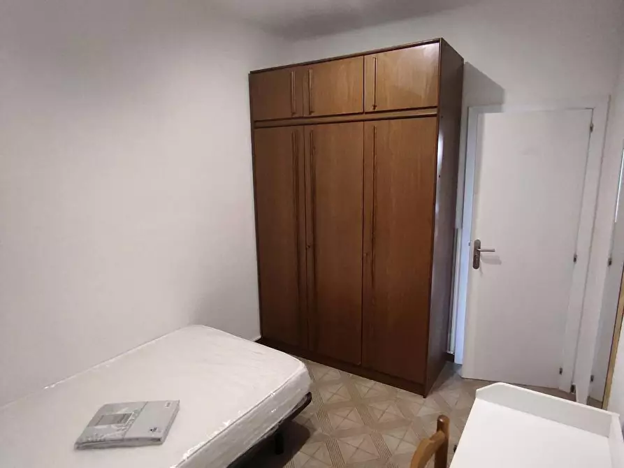 Immagine 3 di Camera in affitto  in Carrer dels Alts Forns a Barcelona