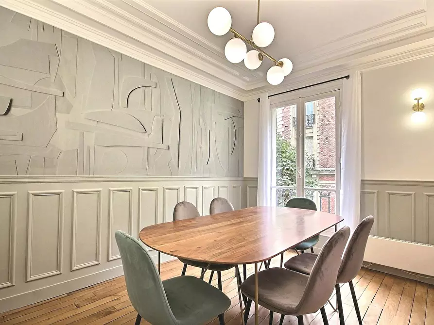 Immagine 8 di Appartamento in affitto  in Rue Robert Planquette a Paris 18