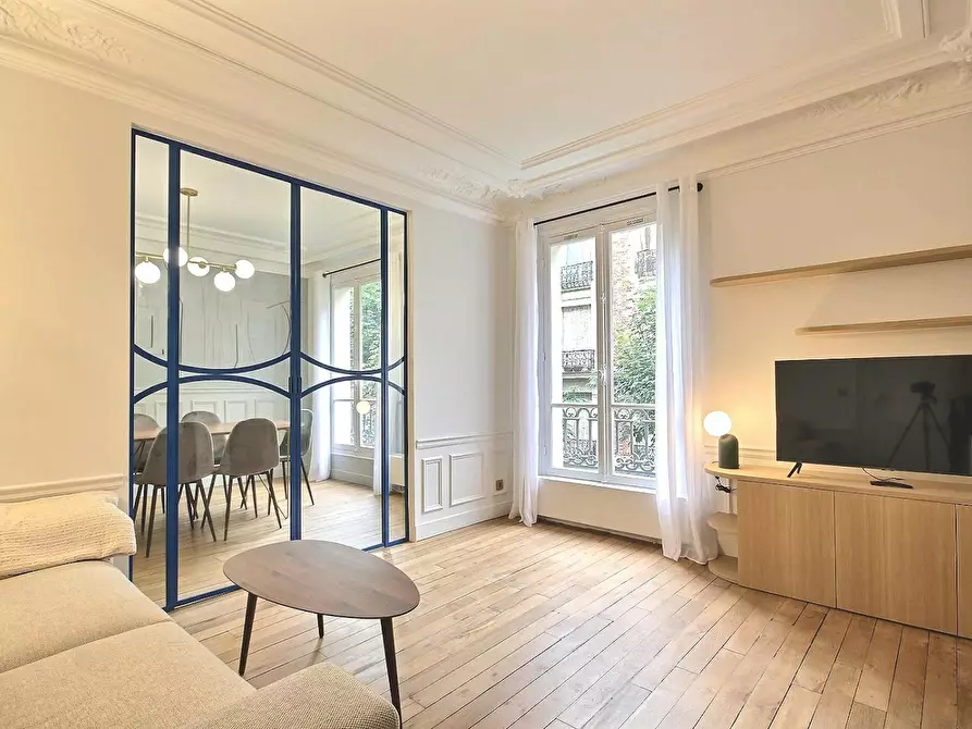 Immagine 1 di Appartamento in affitto  in Rue Robert Planquette a Paris 18