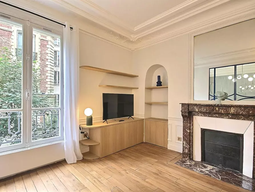 Immagine 5 di Appartamento in affitto  in Rue Robert Planquette a Paris 18