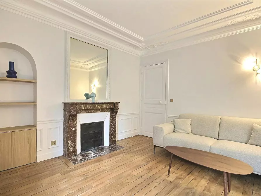 Immagine 6 di Appartamento in affitto  in Rue Robert Planquette a Paris 18