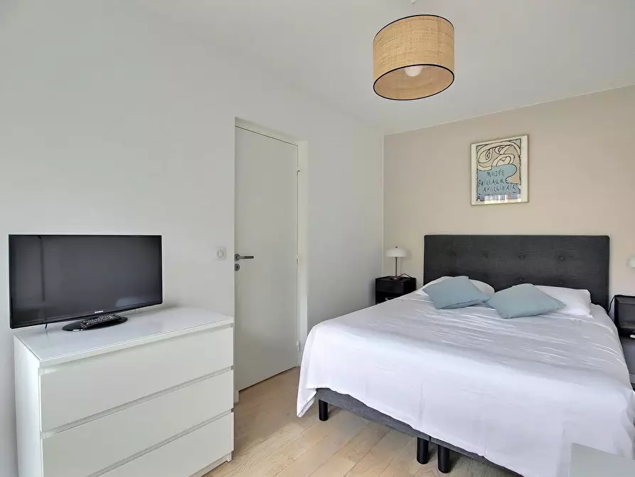 Immagine 10 di Appartamento in affitto  in Rue Vauvenargues a Paris 18