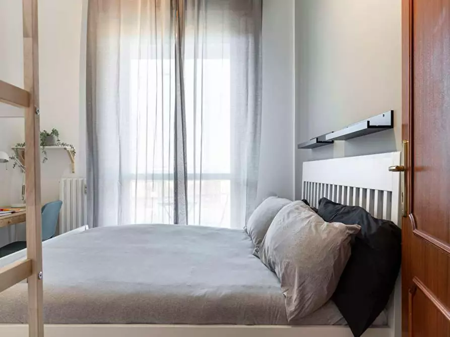 Immagine 4 di Camera in affitto  in Via Gian Rinaldo Carli a Milano