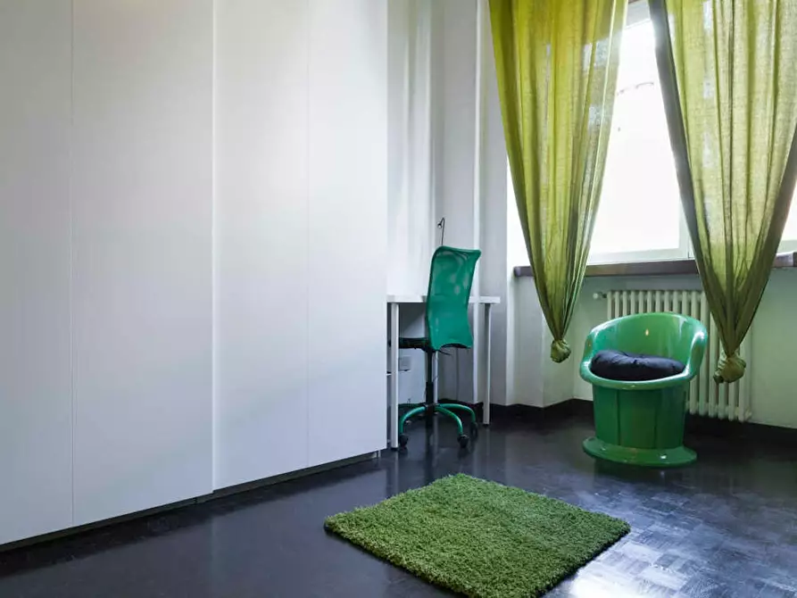 Immagine 5 di Camera in affitto  in Viale Evaristo Stefini a Milano