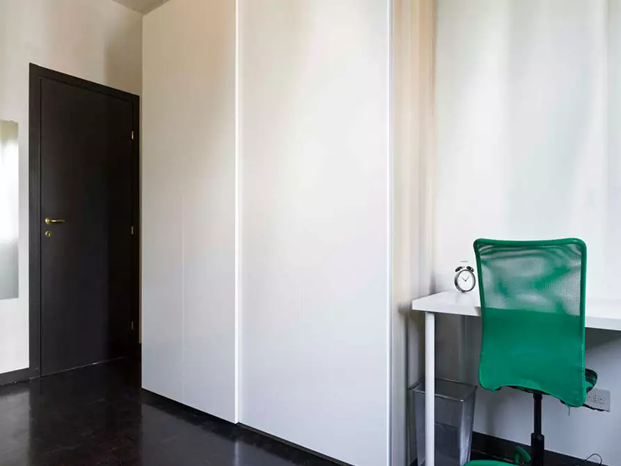 Immagine 7 di Camera in affitto  in Viale Evaristo Stefini a Milano