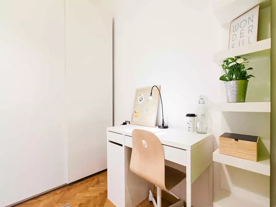 Immagine 4 di Camera in affitto  in Via Col Moschin a Milano