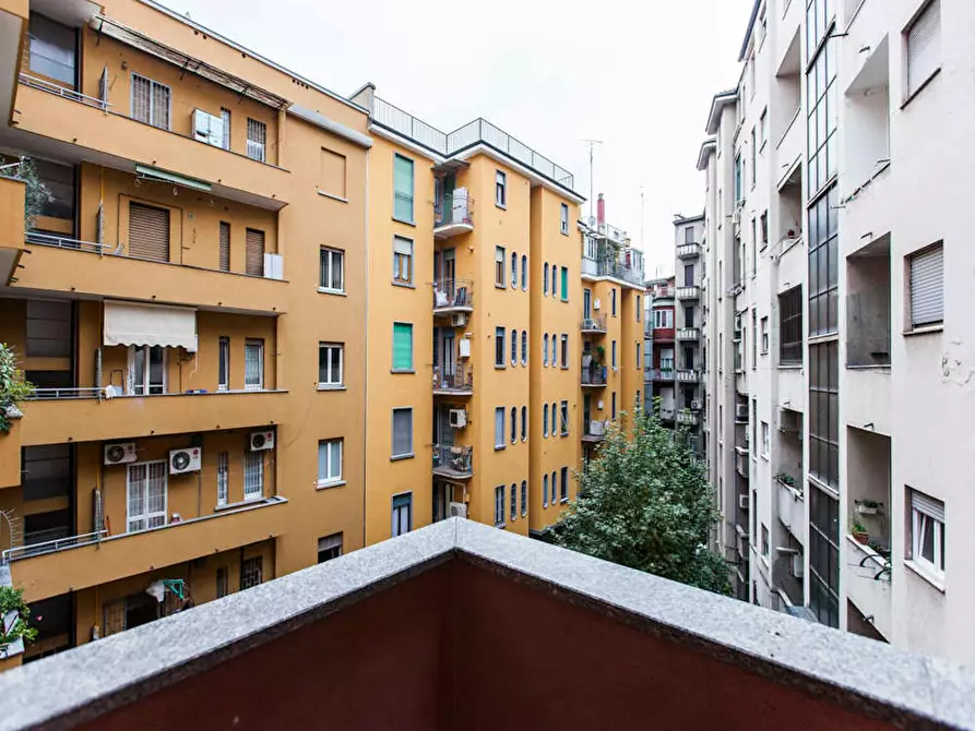Immagine 5 di Camera in affitto  in Via Col Moschin a Milano