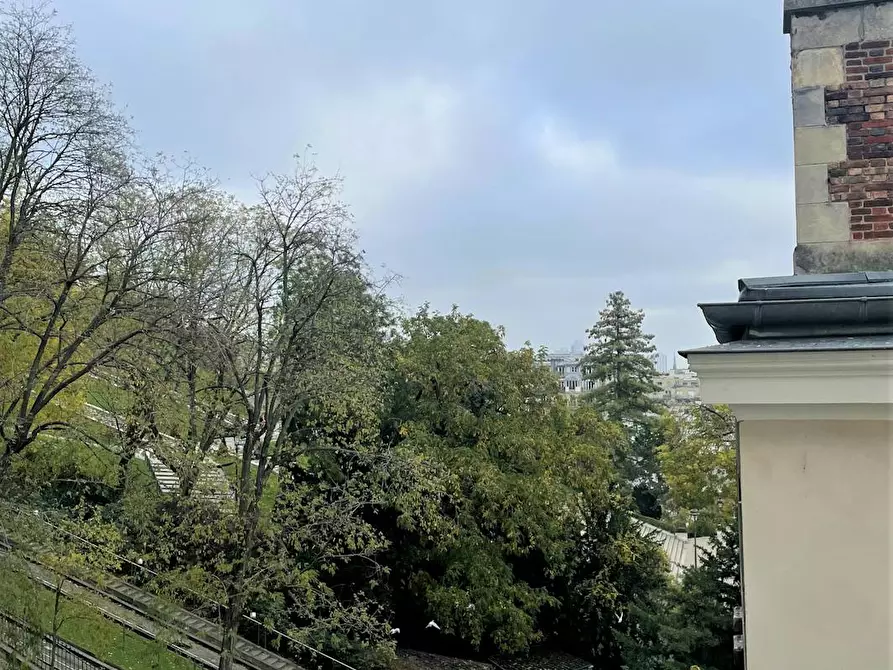Immagine 2 di Appartamento in affitto  in Rue Chappe a Paris 18
