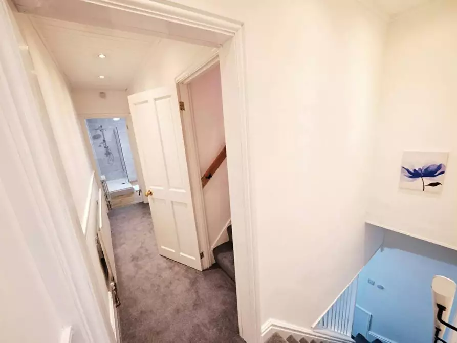 Immagine 2 di Casa indipendente in affitto  in Mere Green Road a 