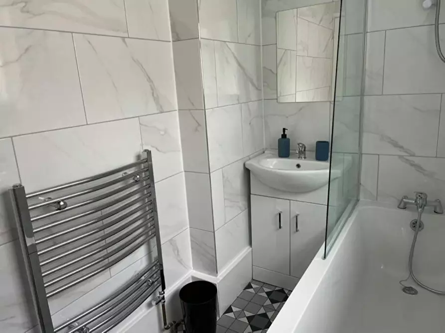 Immagine 5 di Casa indipendente in affitto  in Bank Street a Cannock