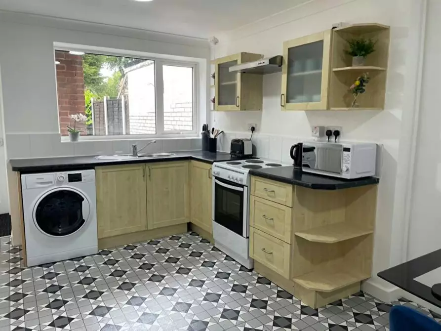 Immagine 4 di Casa indipendente in affitto  in Bank Street a Cannock