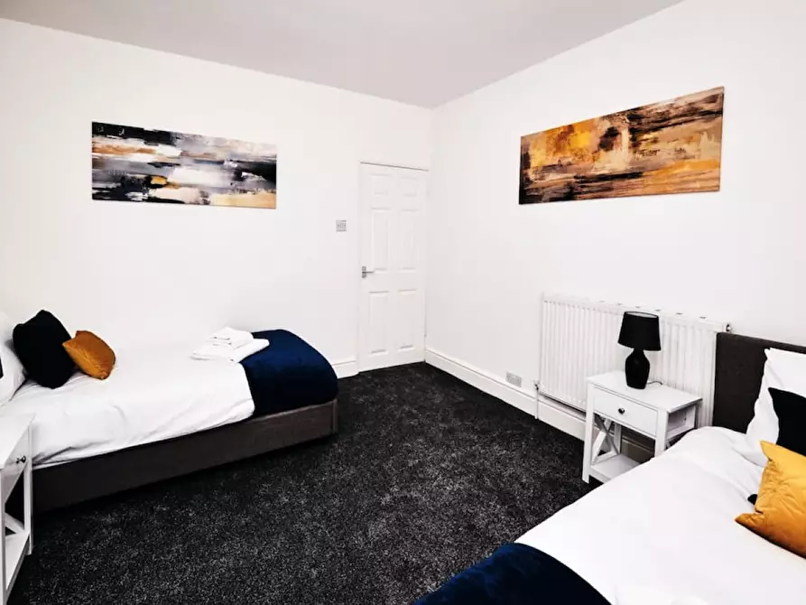 Immagine 5 di Casa indipendente in affitto  in Curbar Road a 