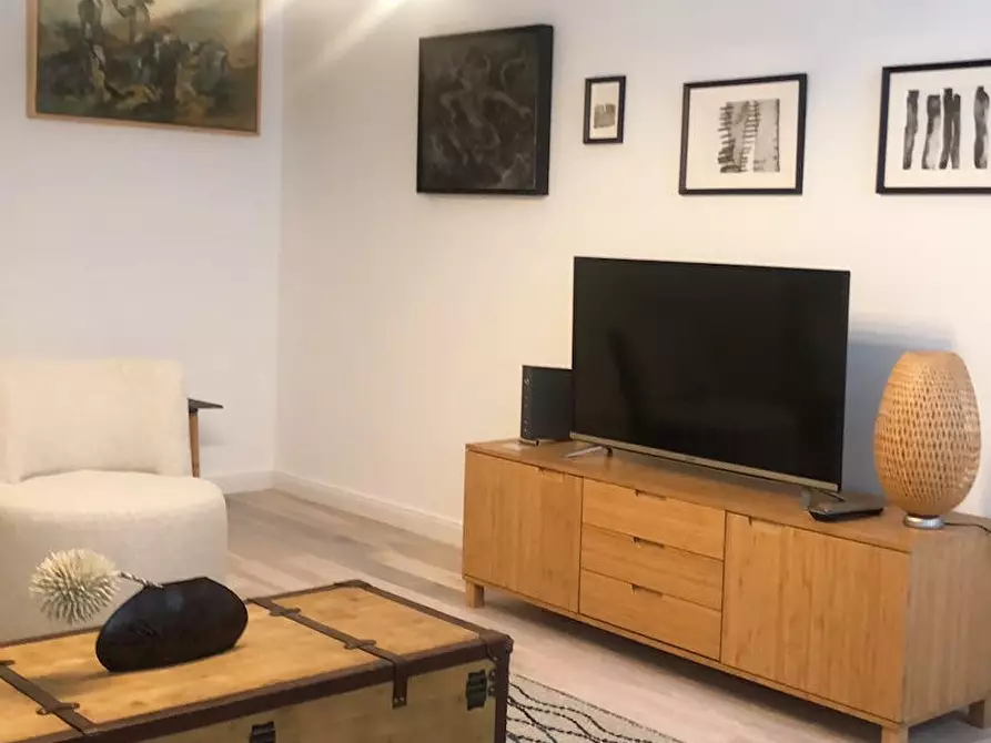 Immagine 2 di Appartamento in affitto  in Zimmerstraße a Berlin Kreuzberg