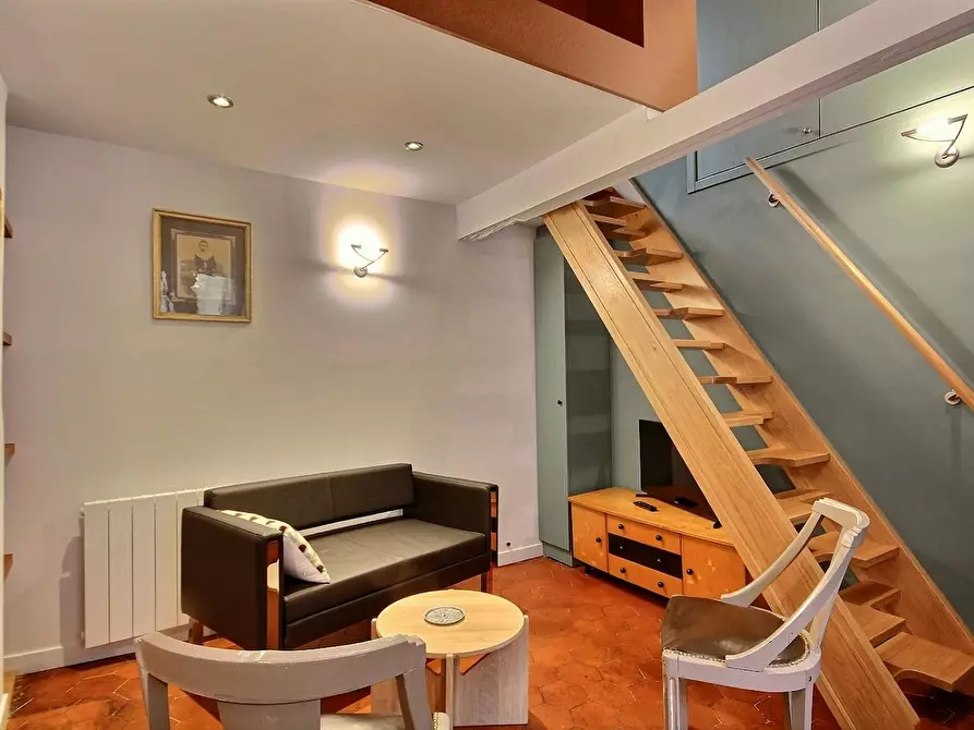 Immagine 1 di Appartamento in affitto  in Rue Guisarde a Paris 06