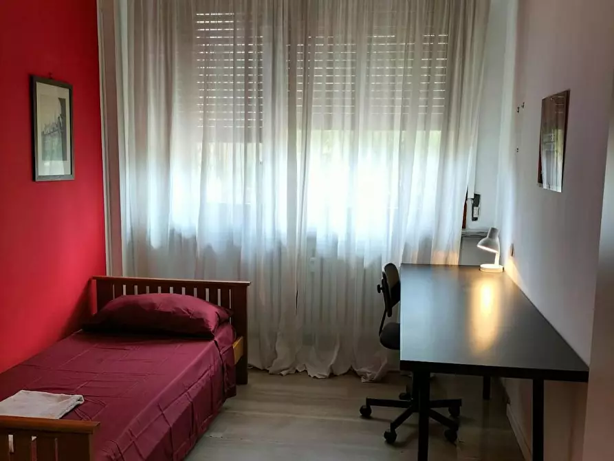 Immagine 5 di Camera in affitto  in Via Ercolano a Milano